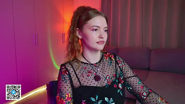 TesssaHart online show from 05-17-26, 01:44