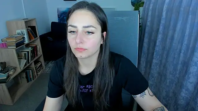 ValeriiMills online show from 06-01-26, 09:36