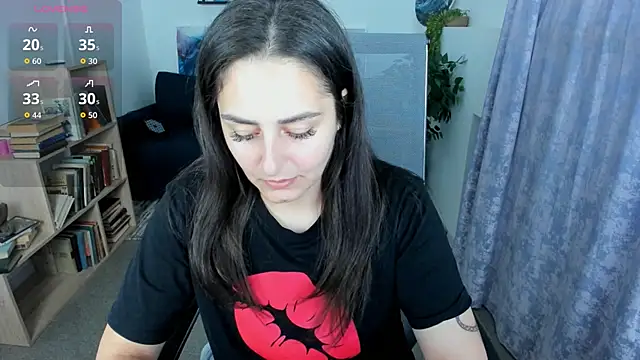 ValeriiMills online show from 06-09-26, 03:57