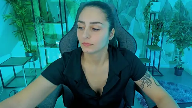 ValeriiMills online show from 11-03-25, 02:53