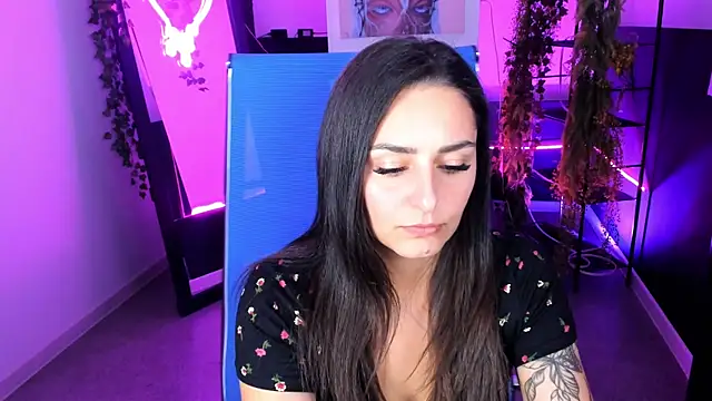 Snapshot of ValeriiMills chatting on 09-15-25, 03:01 ValeriiMills online show from 09-15-25, 03:01