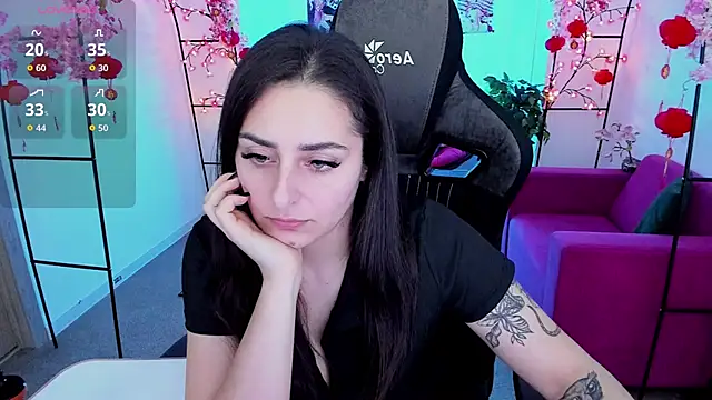 ValeriiMills online show from 04-15-26, 03:05