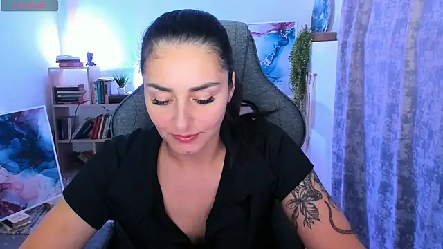 Snapshot of ValeriiMills chatting on 09-29-25, 02:55 ValeriiMills online show from 09-29-25, 02:55