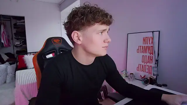 DanyDavis online show from 11-15-25, 10:41