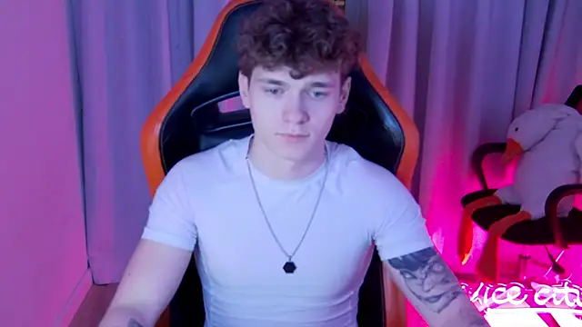 DanyDavis online show from 04-12-26, 04:43