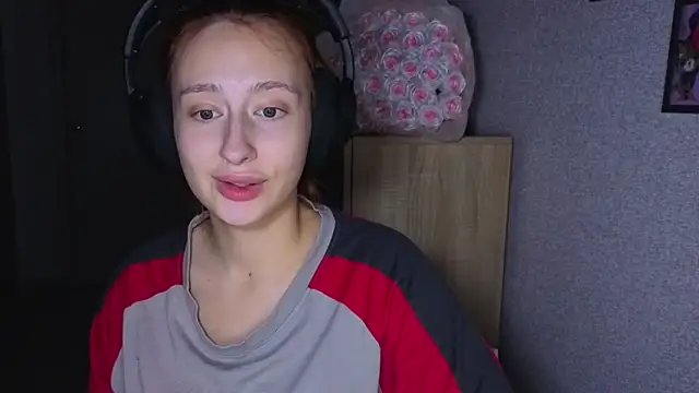 Snapshot of kristi_ginger chatting on 09-14-25, 01:50 kristi ginger online show from 09-14-25, 01:50