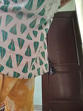 Desi Bhabi 01 online show from 11-06-25, 02:59