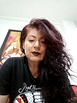 Snapshot of lunadicty chatting on 02-12-26, 11:48 lunadicty online show from 02-12-26, 11:48