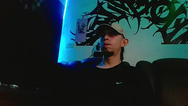 Snapshot of Chris__Jones chatting on 07-14-26, 10:49 Chris Jones online show from 07-14-26, 10:49