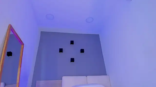 FreyaZimmerman  online show from 10-23-25, 06:50