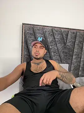 PapiStan online show from 10-31-25, 02:08