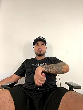 PapiStan online show from 10-25-25, 10:32