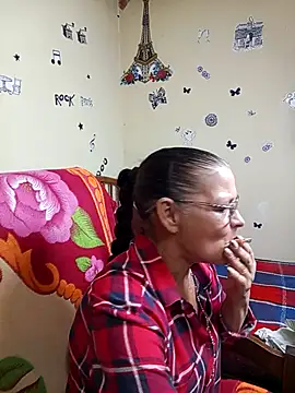 katrina perez online show from 10-07-25, 10:22