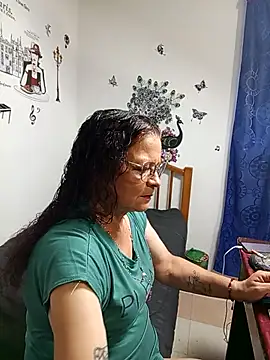 katrina perez online show from 02-26-26, 10:43