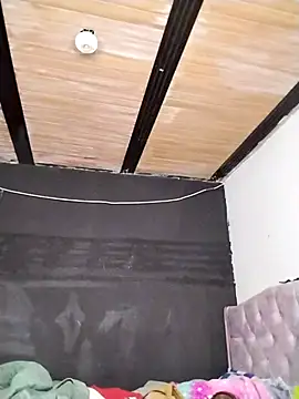 Cerecitaa02  online show from 10-23-25, 11:09