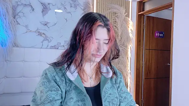 Cerecitaa02  online show from 10-07-25, 12:17