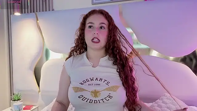 AmmberJones online show from 11-27-25, 01:33