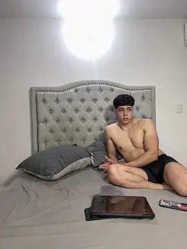 valentinoblush online show from 04-18-26, 09:26