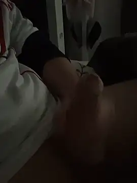 Snapshot of matia41 chatting on 11-22-25, 10:25 matia41 online show from 11-22-25, 10:25