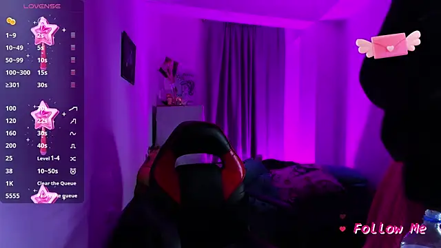 SkylerBennet online show from 05-18-26, 04:01