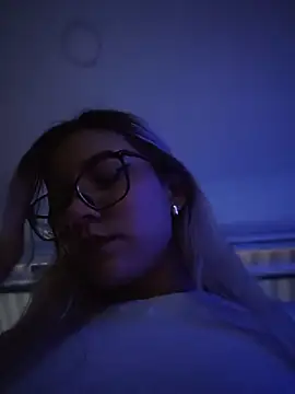 Pretty roxxyy online show from 03-24-26, 11:10