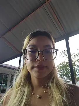 Pretty roxxyy online show from 03-21-26, 11:25