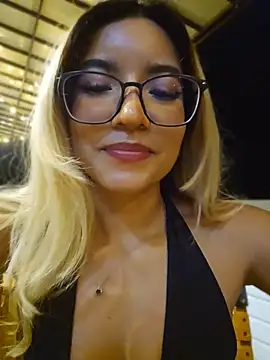 Pretty roxxyy online show from 04-25-26, 12:13