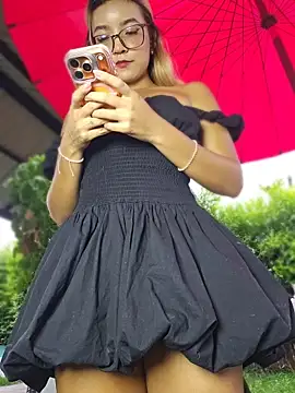 Pretty roxxyy online show from 04-03-26, 11:27