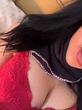 QueenLujaine online show from 04-03-26, 09:05