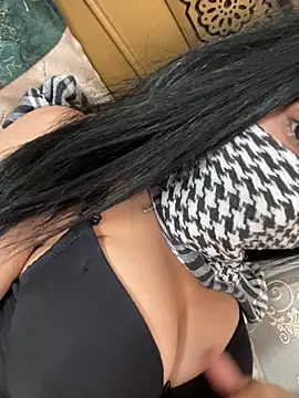 QueenLujaine online show from 01-17-26, 11:03