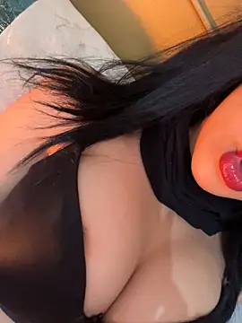 QueenLujaine online show from 04-11-26, 07:56