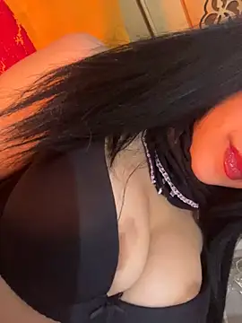 QueenLujaine online show from 04-18-26, 09:26