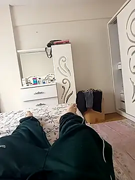 leona633 online show from 11-30-25, 12:06