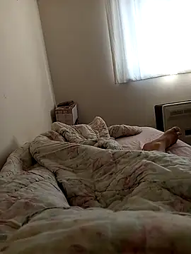 leona633 online show from 12-18-25, 09:25