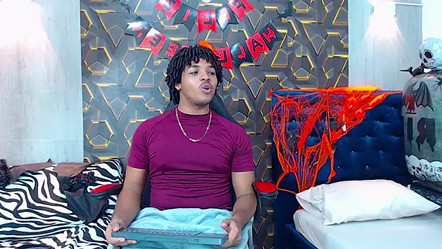 black king 241 online show from 10-31-25, 02:41