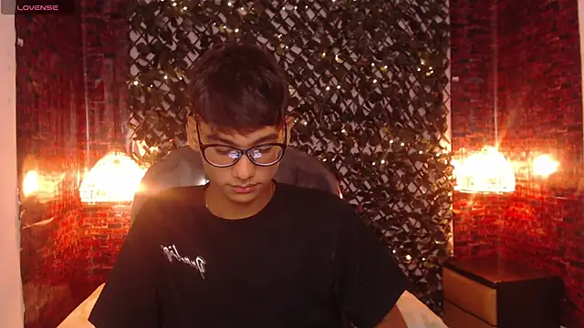 OliverTwinky online show from 03-21-25, 04:49