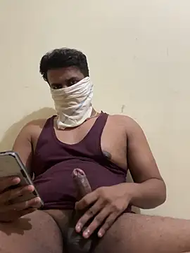 Snapshot of Hunkk28 chatting on 03-18-26, 12:19 Hunkk28 online show from 03-18-26, 12:19