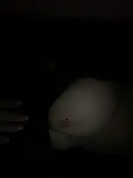 Snapshot of bankruptbabe chatting on 12-22-25, 04:01 bankruptbabe online show from 12-22-25, 04:01