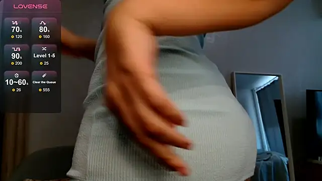 Snapshot of Eva___forever chatting on 09-27-25, 01:45 Eva   forever online show from 09-27-25, 01:45