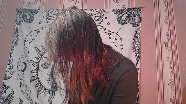 Thighswithspikes online show from 09-11-25, 08:36