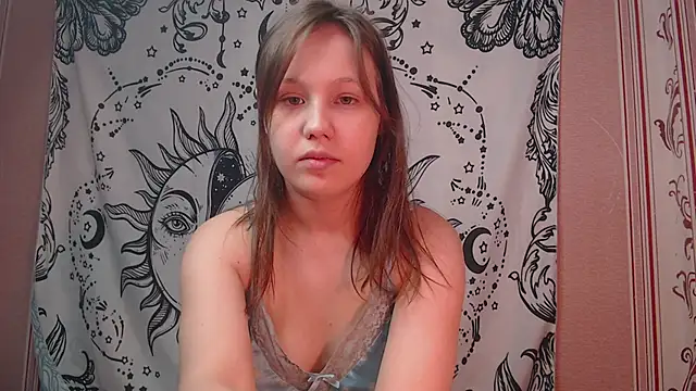 Thighswithspikes online show from 09-15-25, 08:04