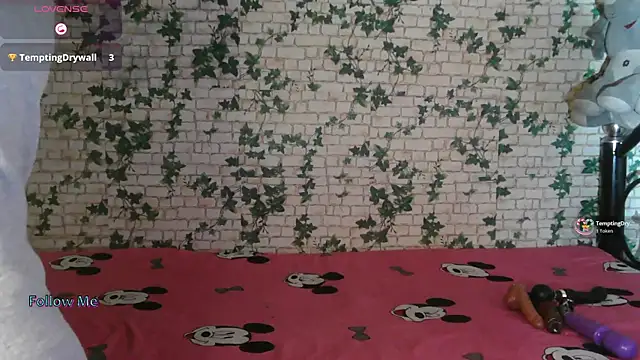 Snapshot of Trishna_love chatting on 10-20-25, 03:19 Trishna love online show from 10-20-25, 03:19