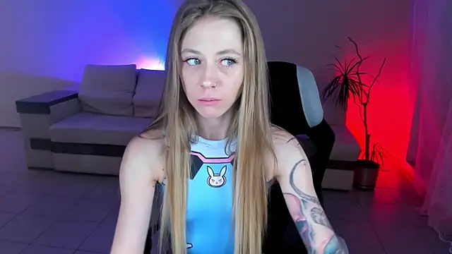 SweetMeeow online show from 11-24-25, 02:11