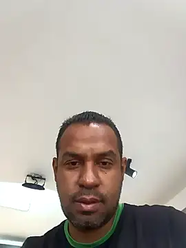 elnegro707070 online show from 10-15-25, 11:07