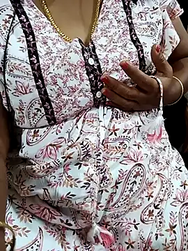 Snapshot of tamiltady chatting on 10-12-25, 06:53 tamiltady online show from 10-12-25, 06:53