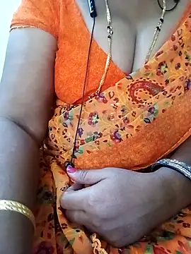 Snapshot of tamiltady chatting on 09-28-25, 04:52 tamiltady online show from 09-28-25, 04:52