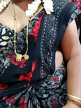 Snapshot of tamiltady chatting on 10-07-25, 05:03 tamiltady online show from 10-07-25, 05:03