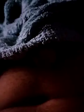 Snapshot of Safadiooline chatting on 10-17-25, 01:09 Safadiooline online show from 10-17-25, 01:09