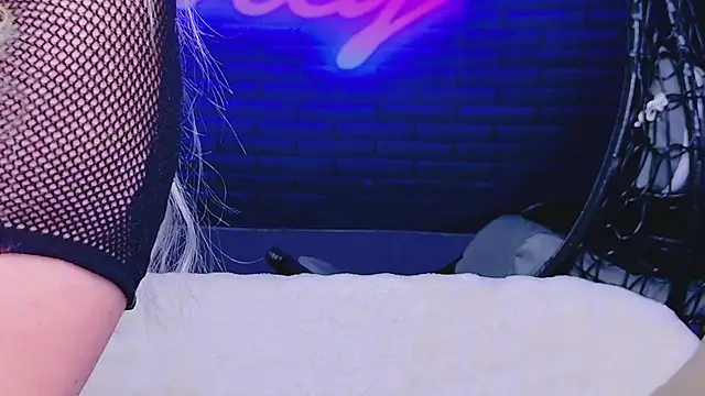 AlessiaCroft online show from 05-21-26, 03:59