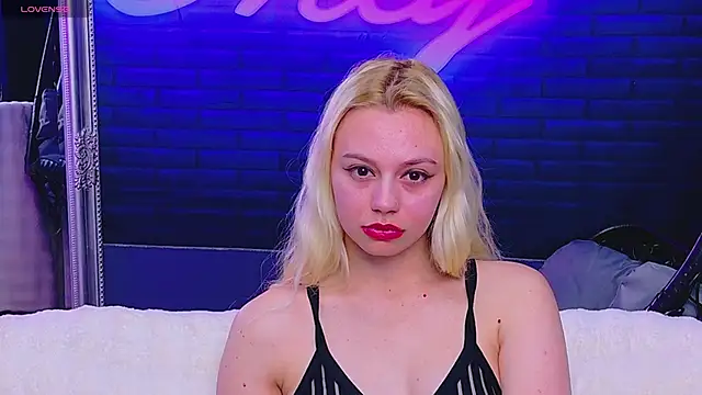 AlessiaCroft online show from 05-06-26, 04:05